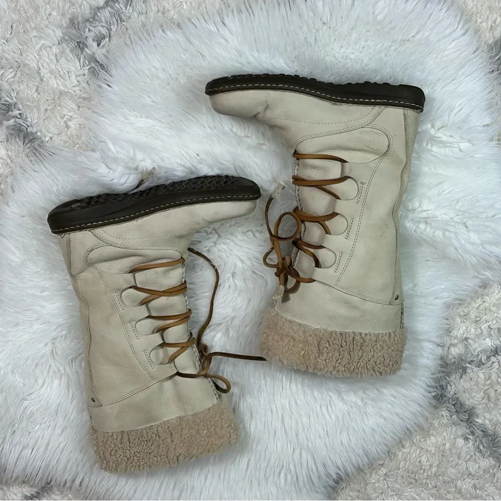 UGG Women's Tan Shearling Lace-Up leather Boots